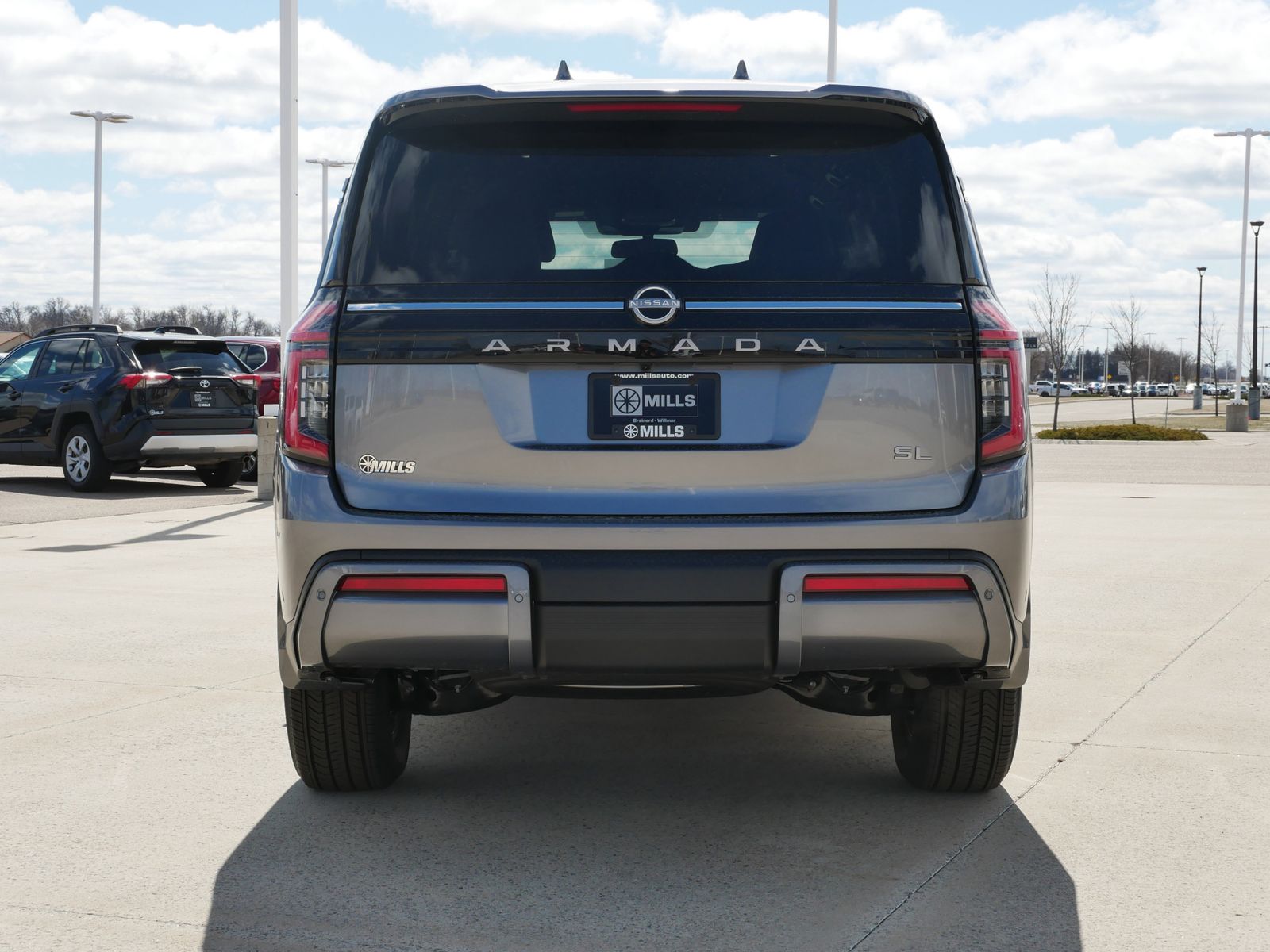 2025 Nissan Armada SL photo 4