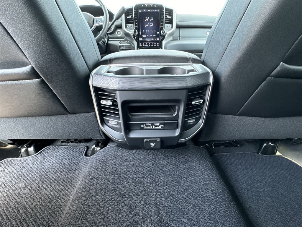 2024 Ram 2500 Laramie photo 30