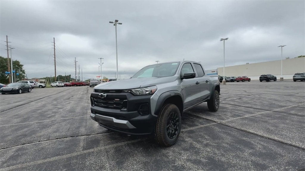 2026 Chevrolet Colorado Trail Boss photo 3
