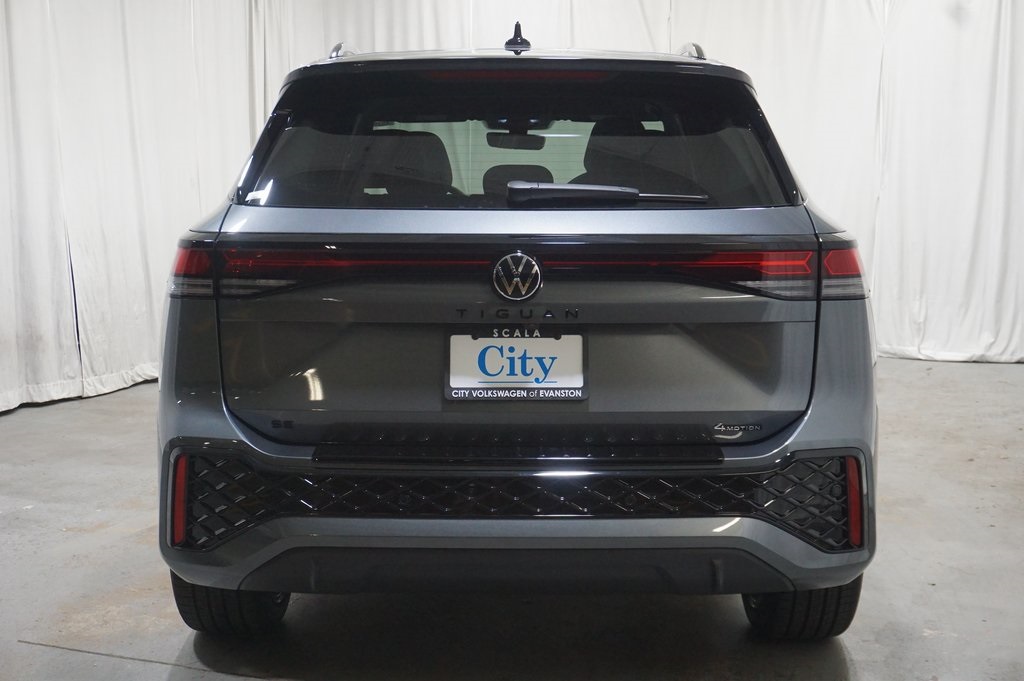 2025 Volkswagen Tiguan SE R-Line Black photo 2