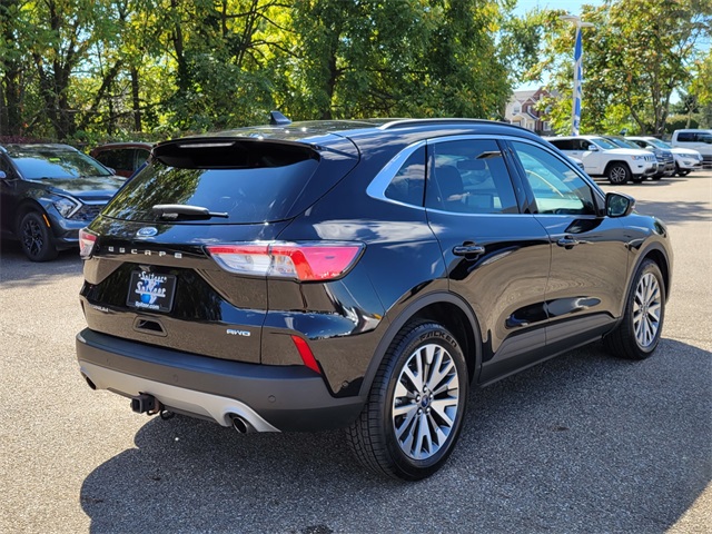 2020 Ford Escape Titanium photo 4