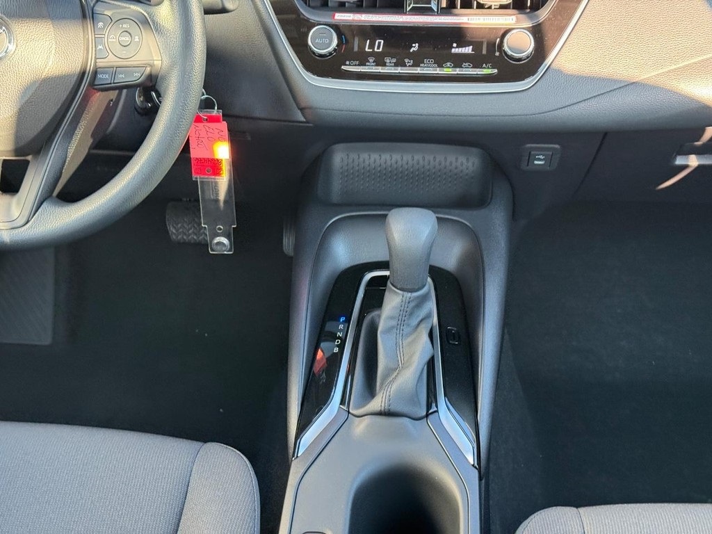 2026 Toyota Corolla LE photo 6