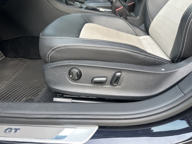 2018 Volkswagen Passat V6 GT photo 16