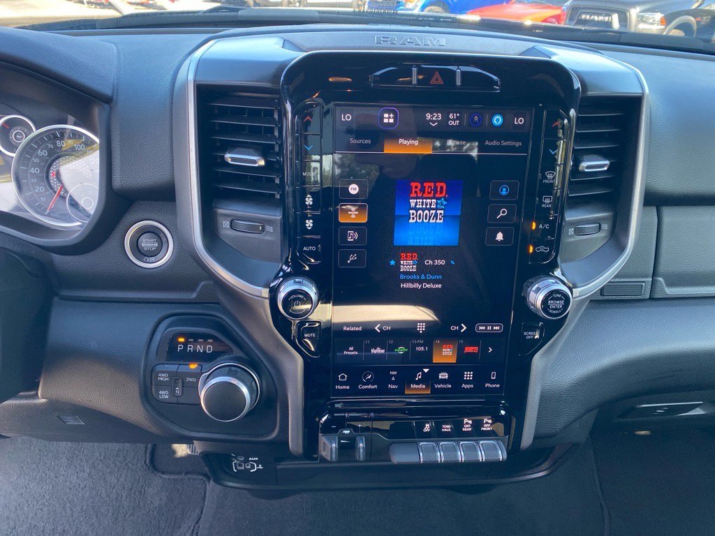 2024 Ram 2500 Big Horn photo 11
