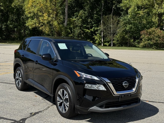 2023 Nissan Rogue SV photo 2