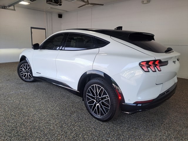 2024 Ford Mustang Mach-E Premium photo 7