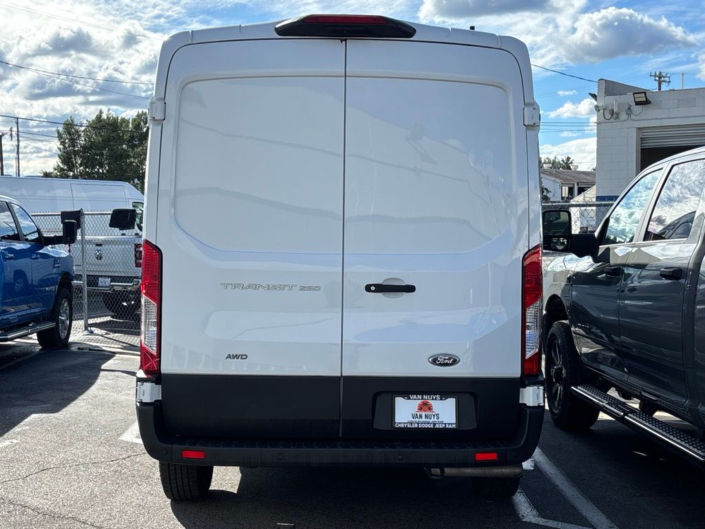 2023 Ford Transit photo 3