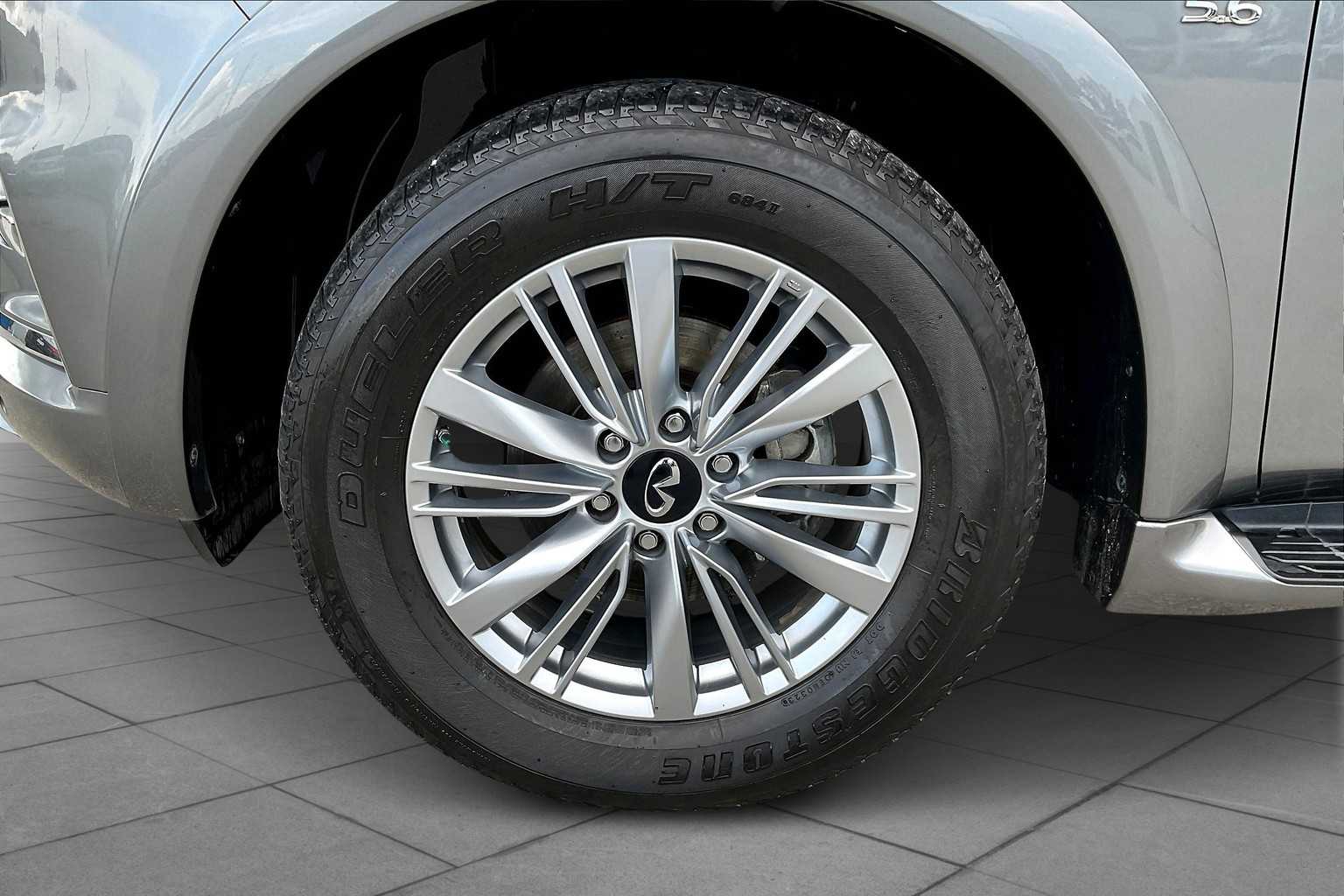 2019 Infiniti QX80 Luxe photo 10