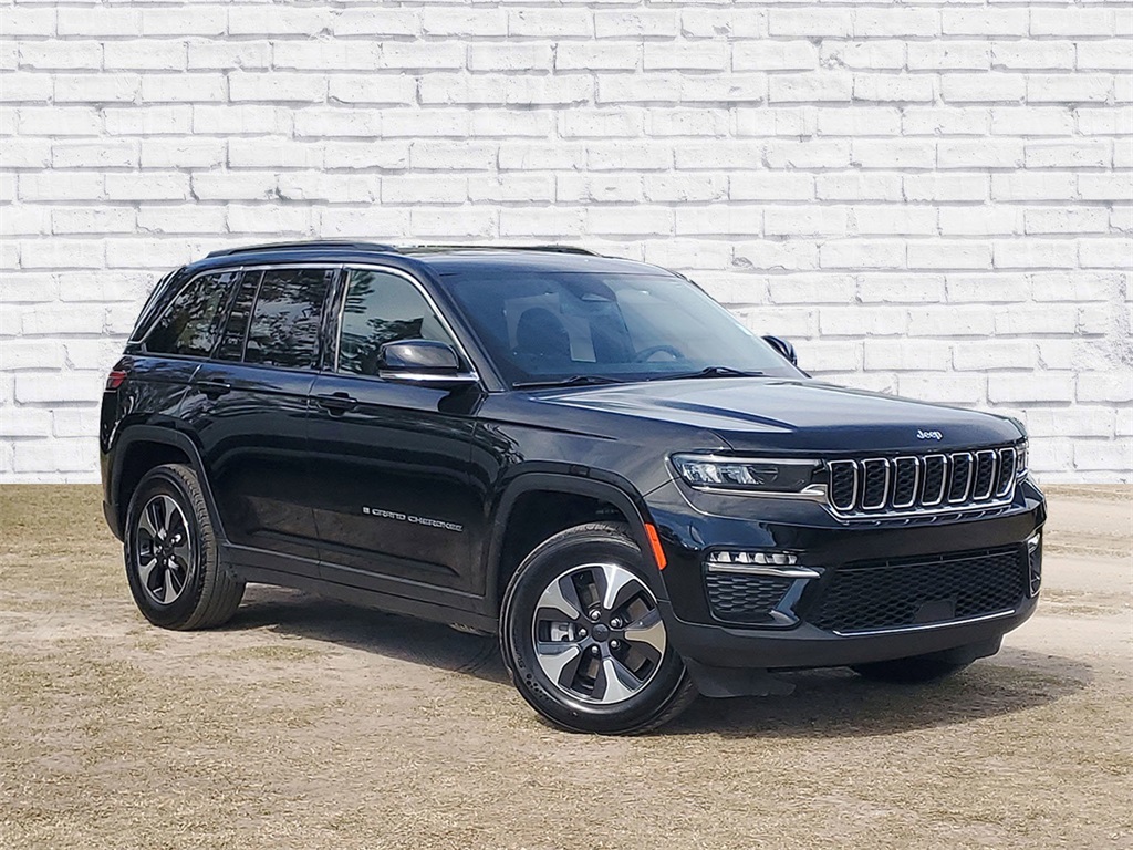 2024 Jeep Grand Cherokee 4xe's photo