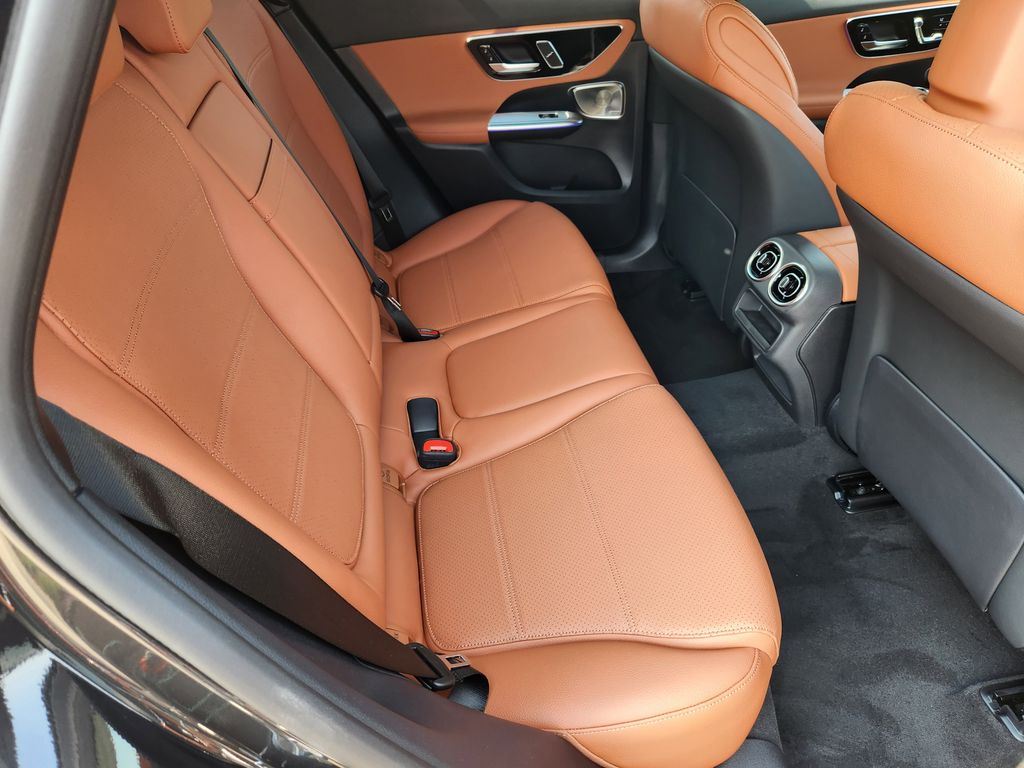 2026 Mercedes Benz GLC 350e 4MATIC photo 16