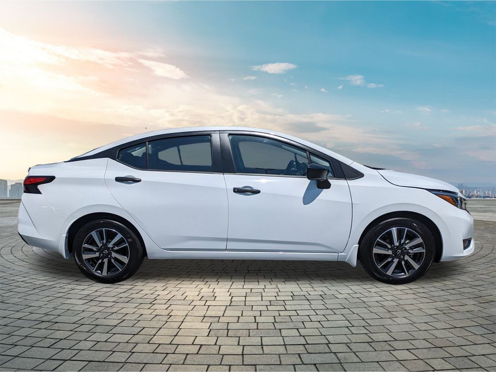 2025 Nissan Versa S photo 2