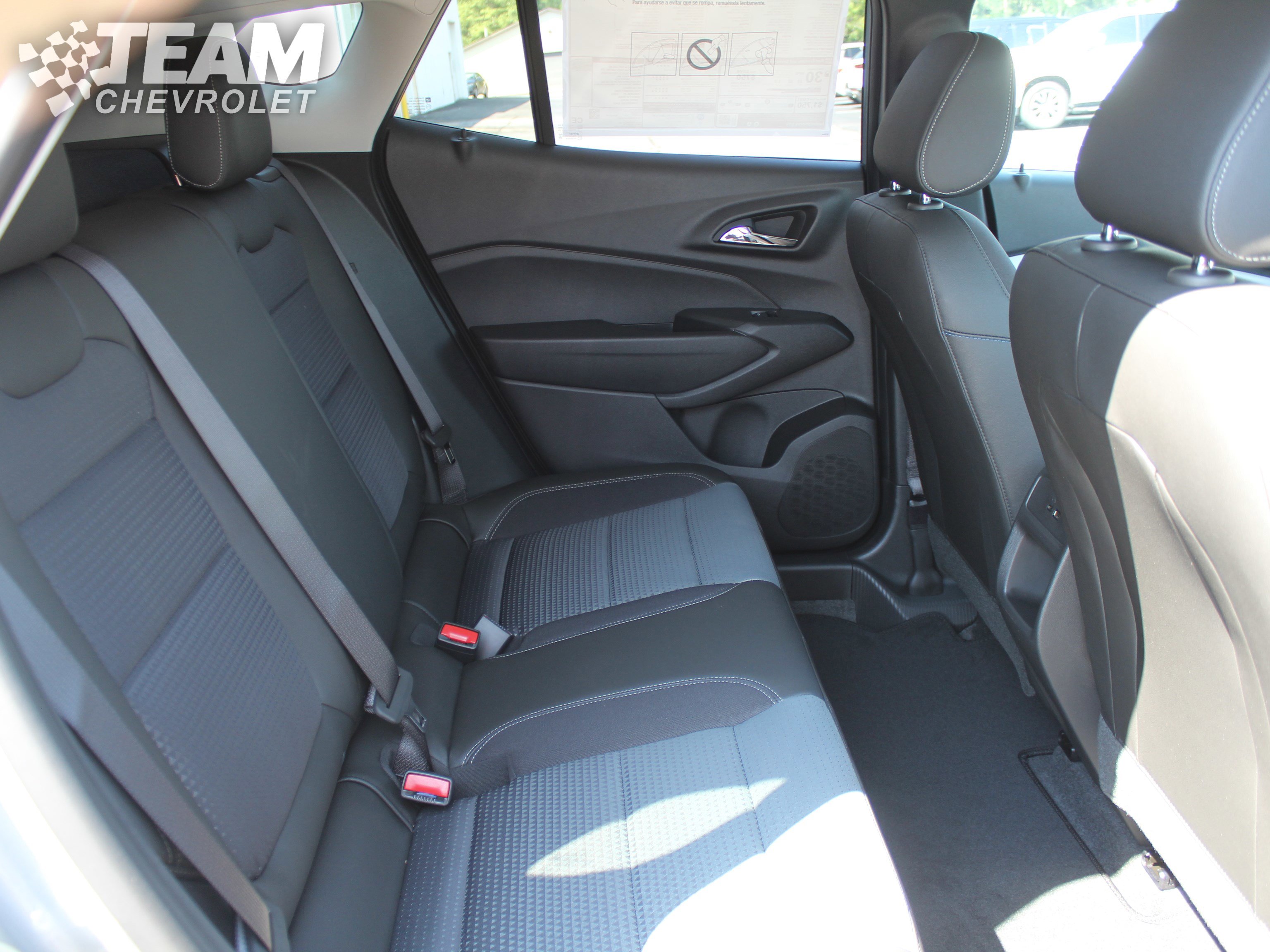 2025 Chevrolet Trax LT photo 18