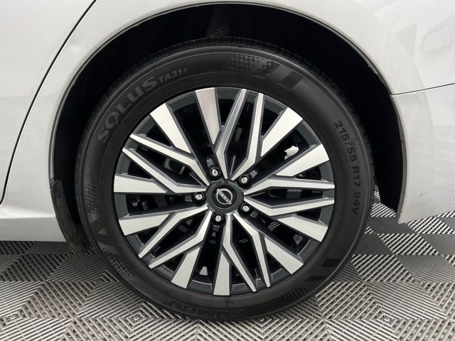 2024 Nissan Altima 2.5 SV photo 38