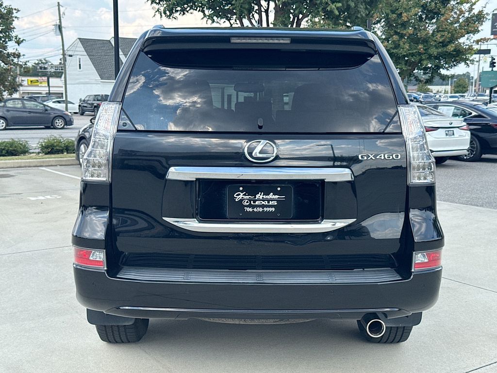 2018 Lexus GX 460 photo 2