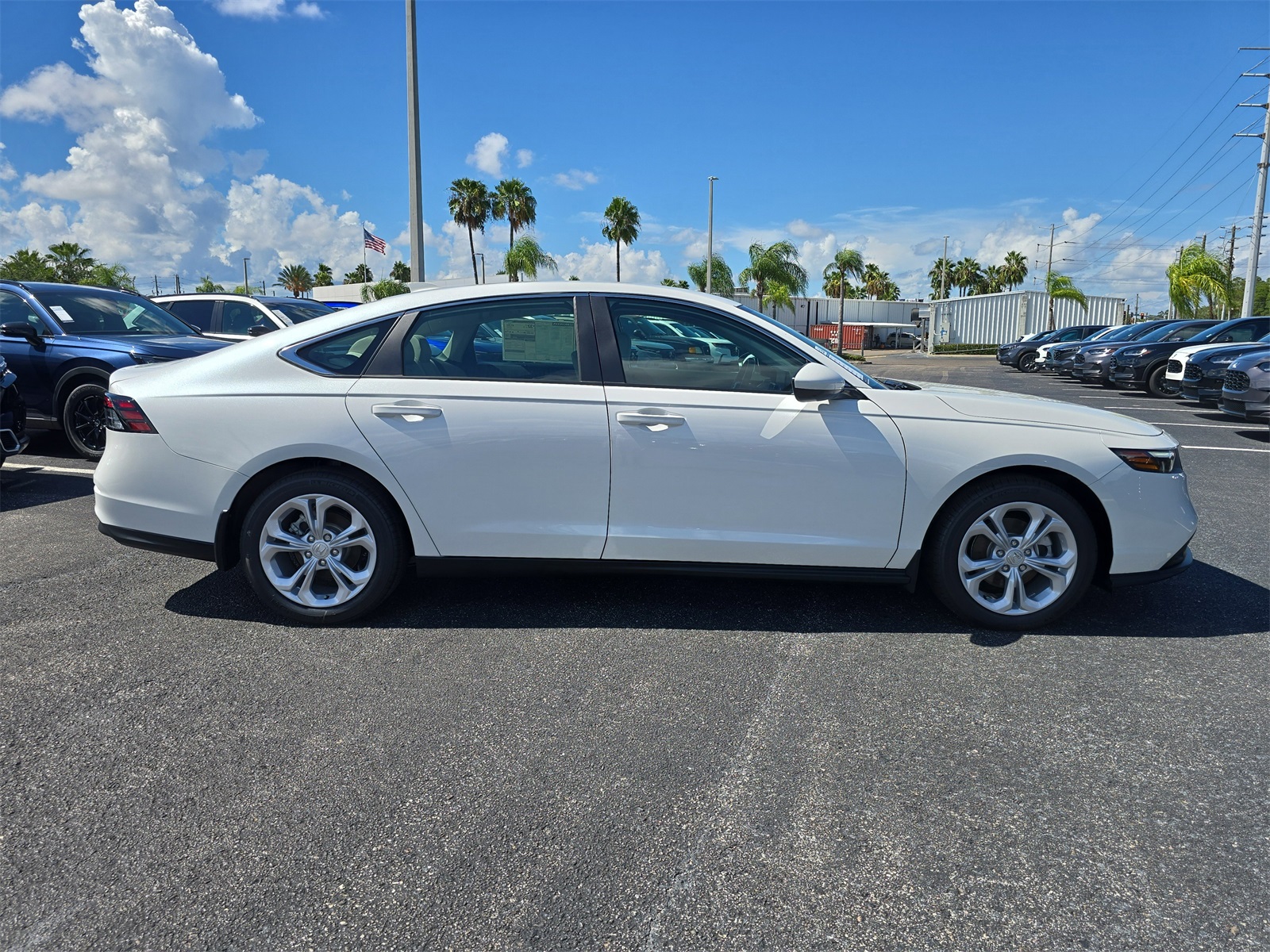 2025 Honda Accord LX photo 3