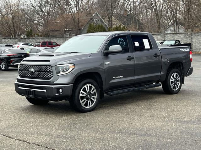 2020 Toyota Tundra SR5's photo