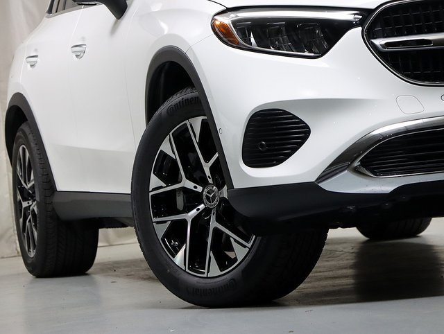 2026 Mercedes Benz GLC 350e 4MATIC photo 3