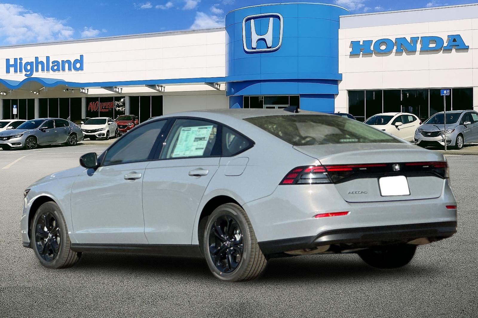 2025 Honda Accord SE photo 2