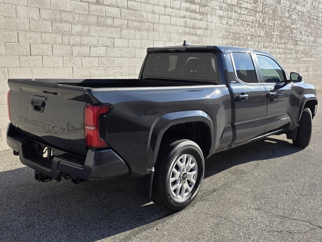 2024 Toyota Tacoma SR5 Double Cab photo 5