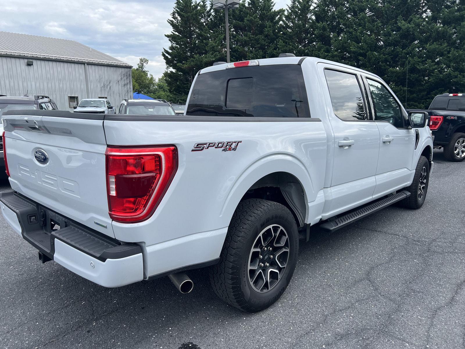 2022 Ford F-150 XLT photo 3