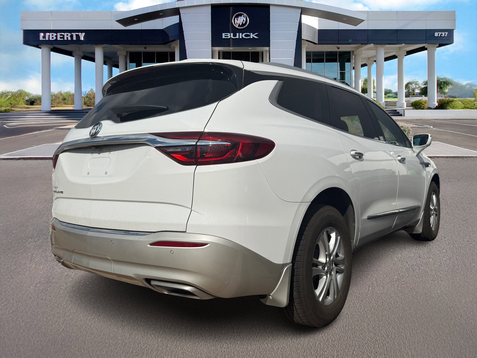 2020 Buick Enclave Essence photo 2