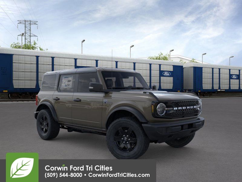 2025 Ford Bronco 4-Door Big Bend's photo