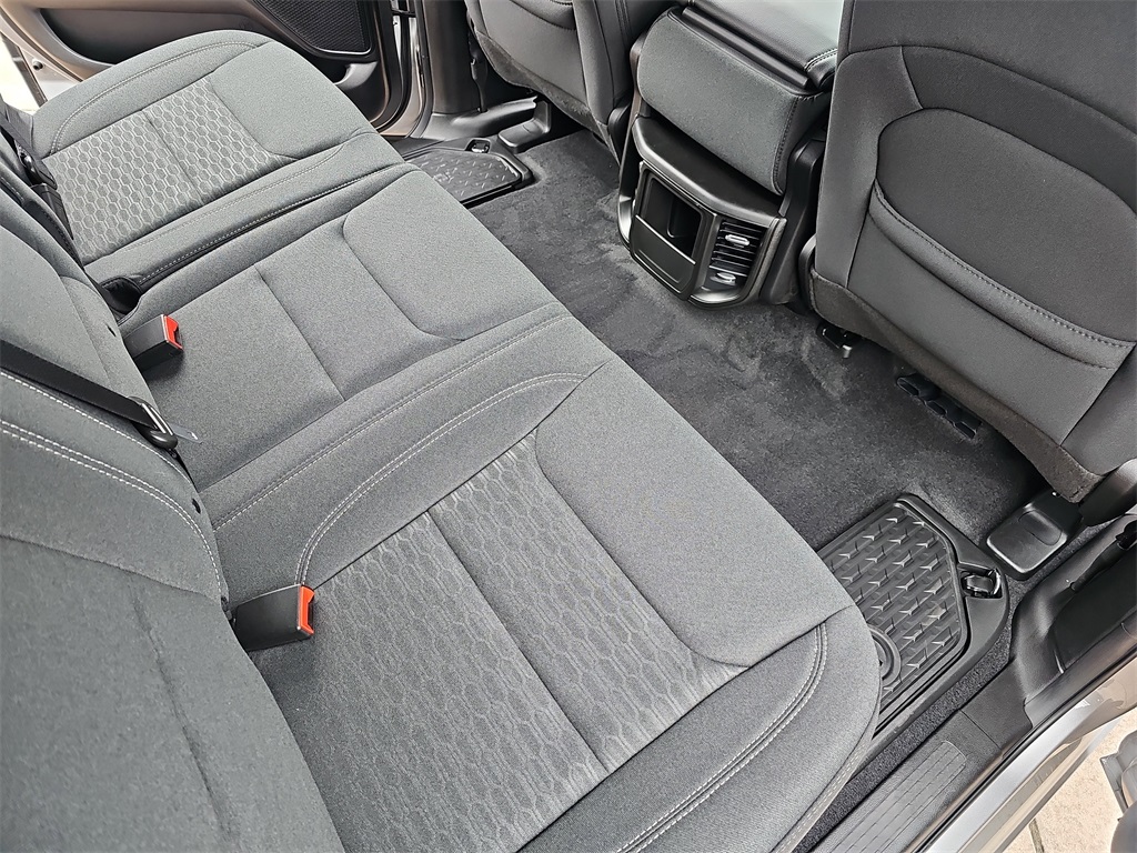 2025 Ram 1500 Tradesman photo 11