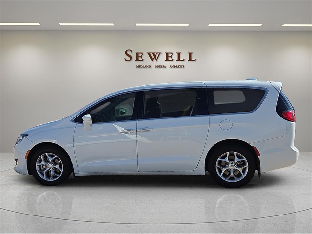 Used 2019 Chrysler Pacifica Touring Plus with VIN 2C4RC1FG9KR541694 for sale in Andrews, TX