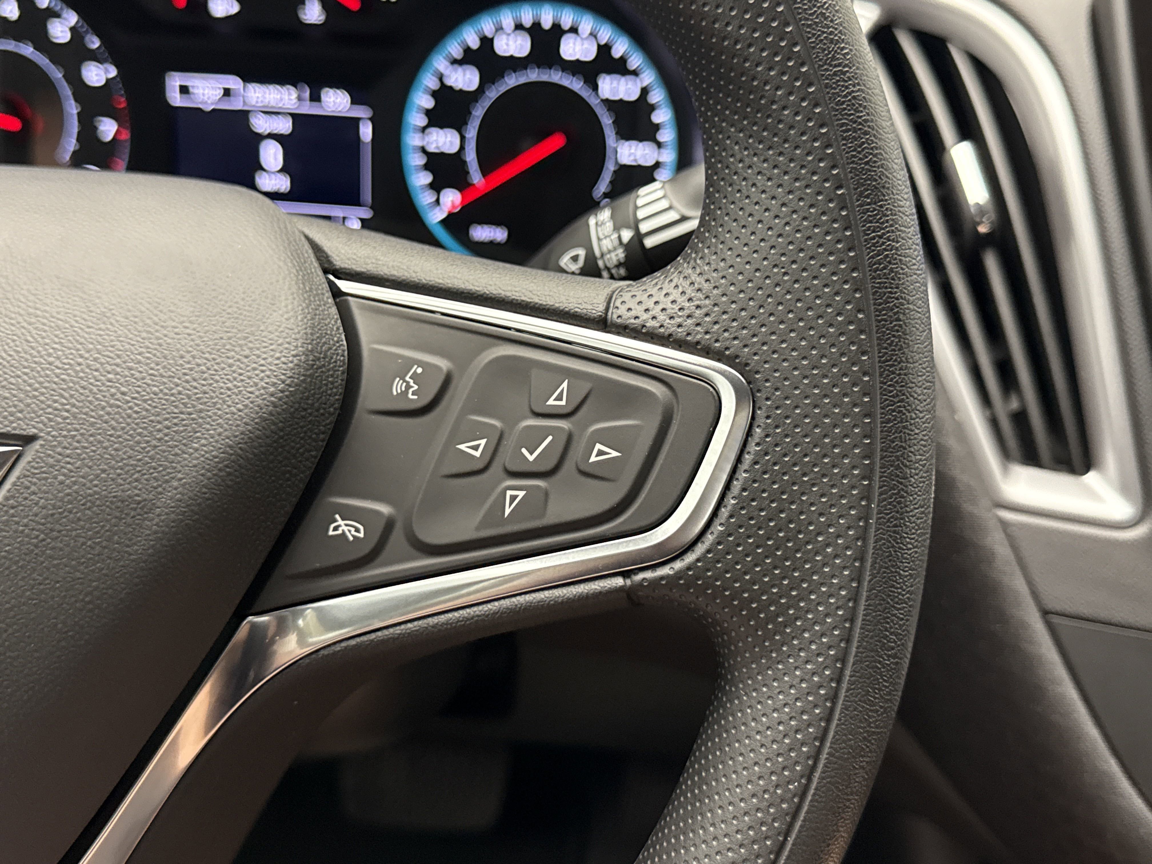 2025 Chevrolet Malibu LS photo 22