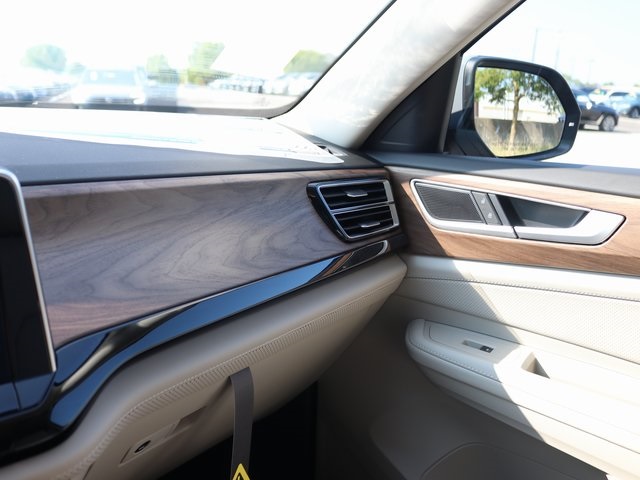 2026 Volkswagen Atlas SE Technology photo 19