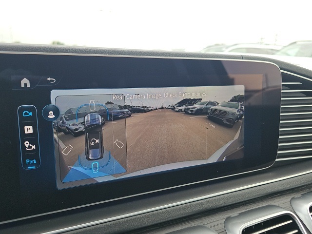 2026 Mercedes Benz GLS 450 4MATIC photo 33