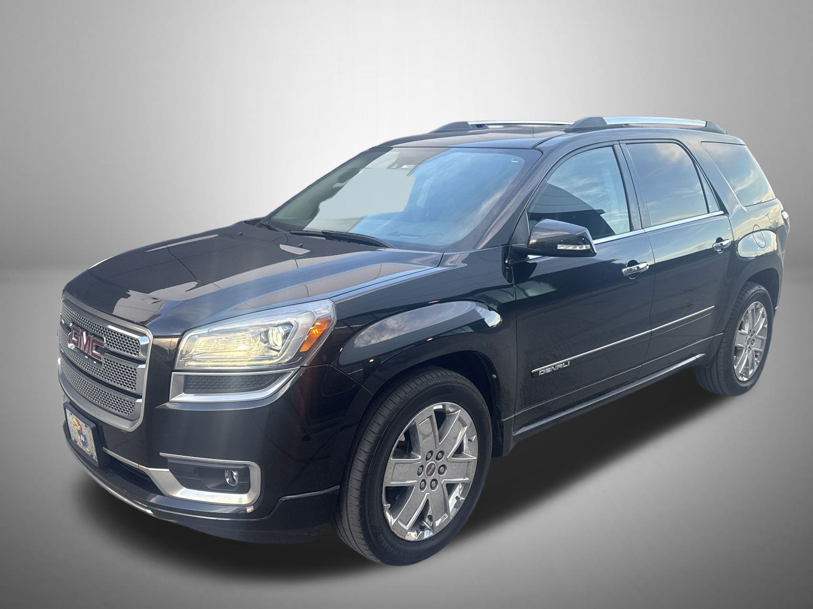 2014 GMC Acadia Denali's photo
