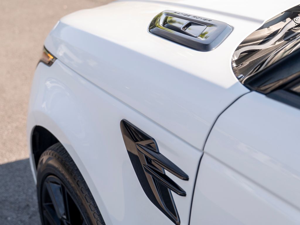 2022 Land Rover Range Rover Sport HST photo 16