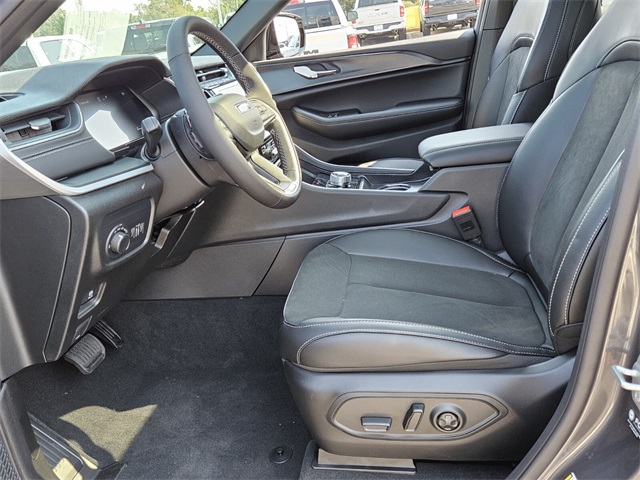 2025 Jeep Grand Cherokee Altitude X photo 6