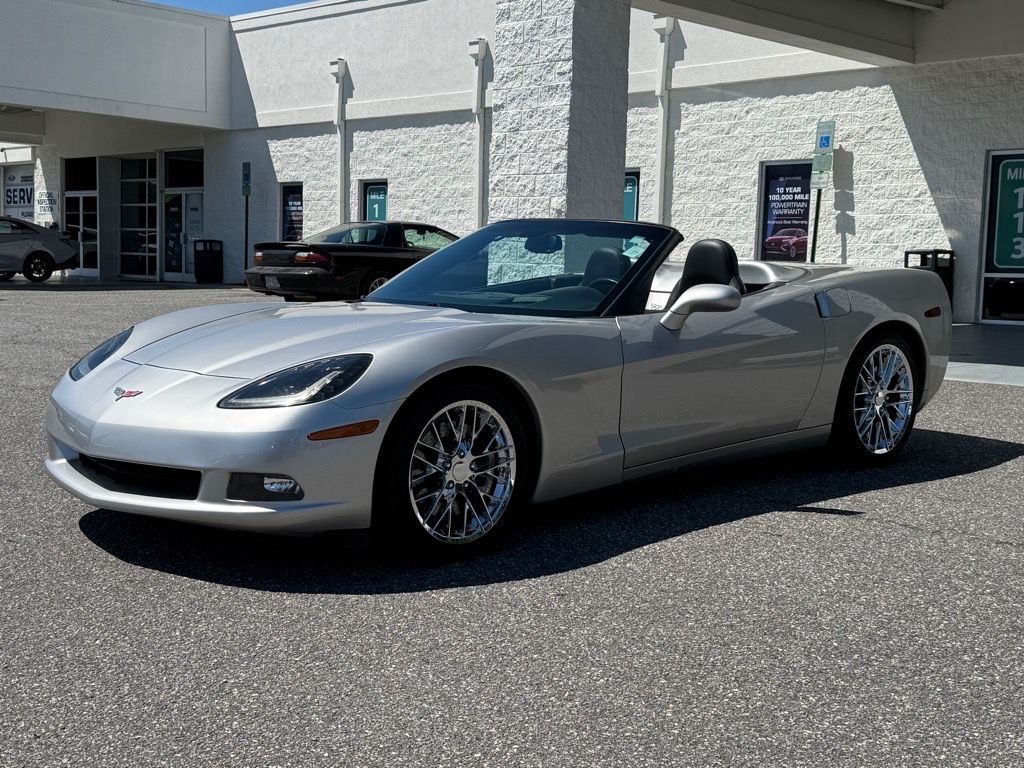 2005 Chevrolet Corvette Base photo 23