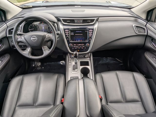 2023 Nissan Murano SV photo 12