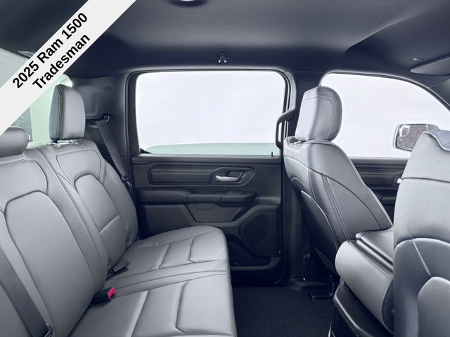 2025 Ram 1500 Tradesman photo 14