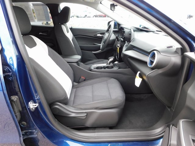 2024 Chevrolet Trax LS photo 16