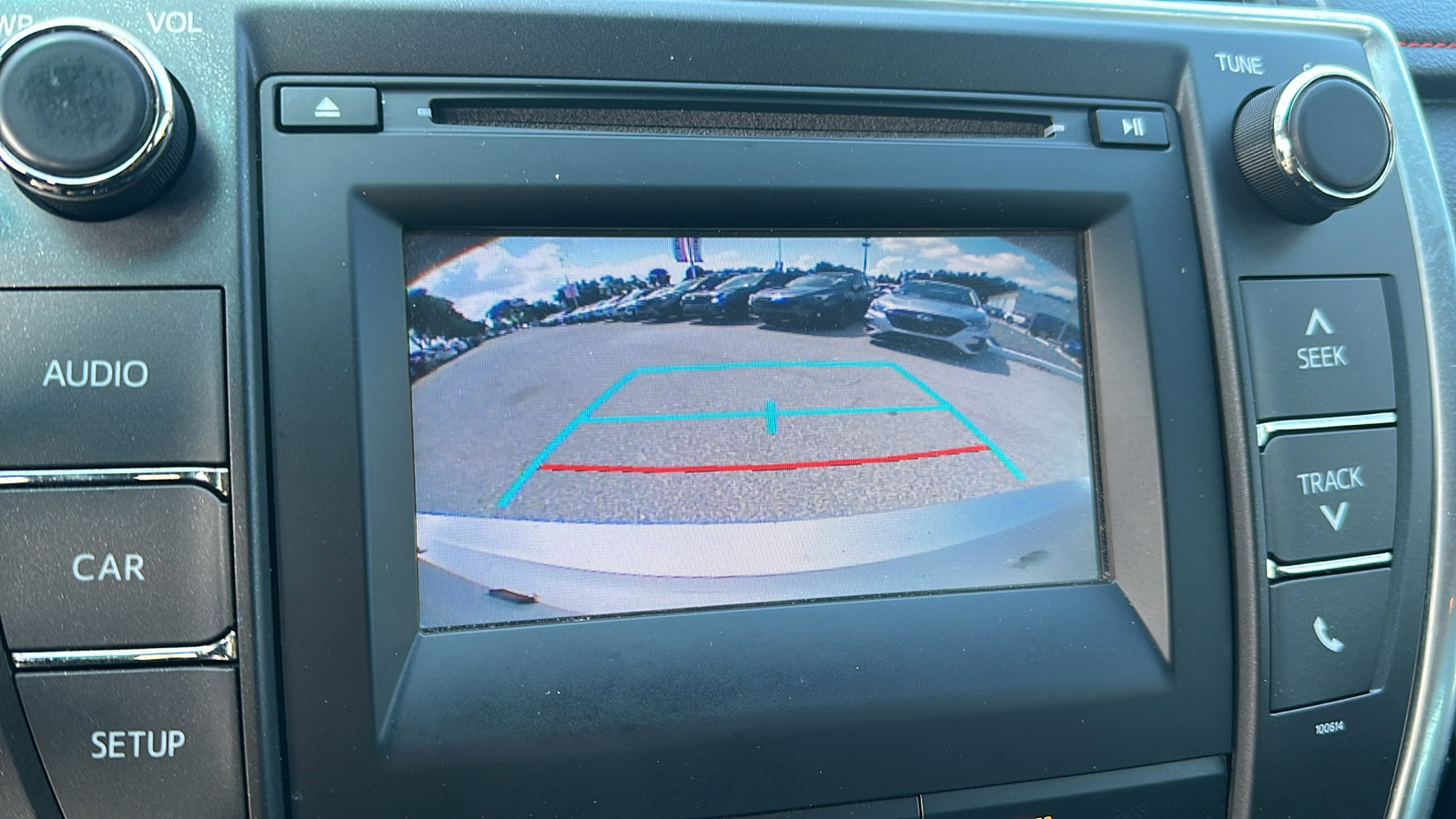 2017 Toyota Camry LE photo 12
