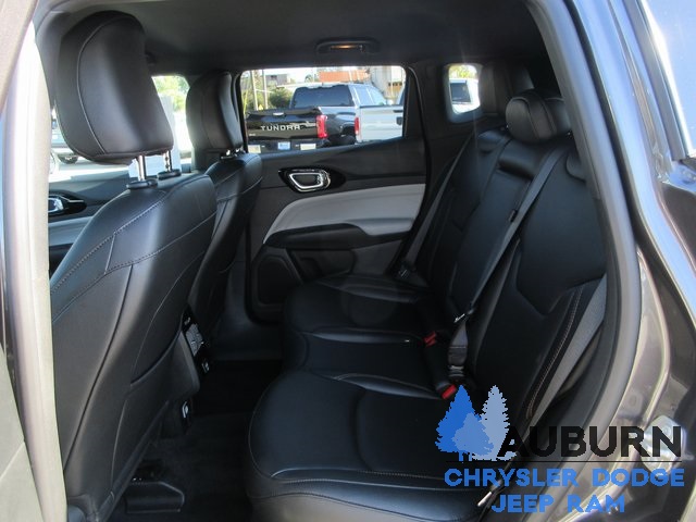 2023 Jeep Compass Limited photo 14