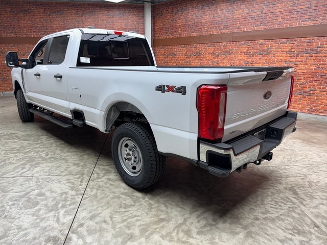 2025 Ford F-350 XL photo 3