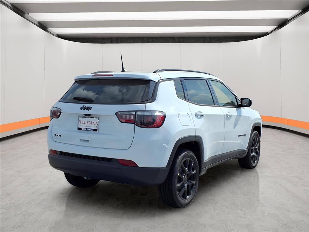 2026 Jeep Compass Latitude Altitude photo 6