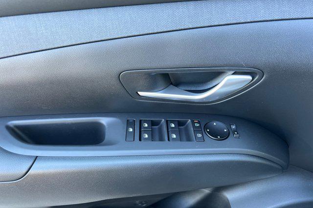 2025 Hyundai Tucson Hybrid SEL Convenience photo 9