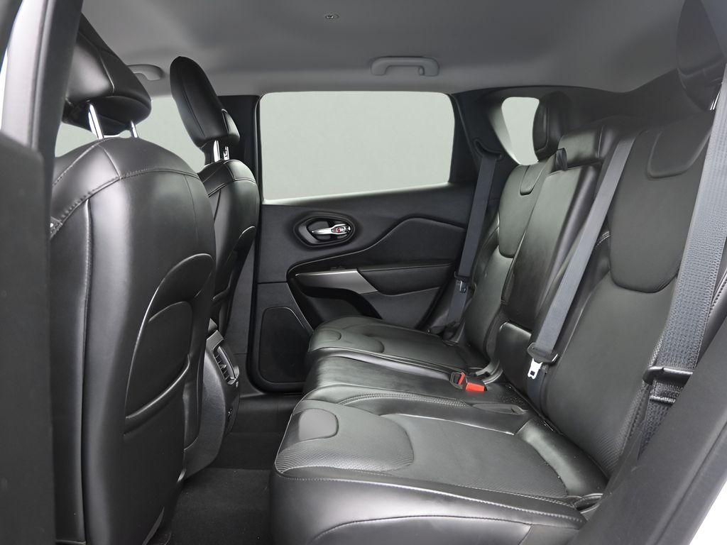 2020 Jeep Cherokee Limited photo 14