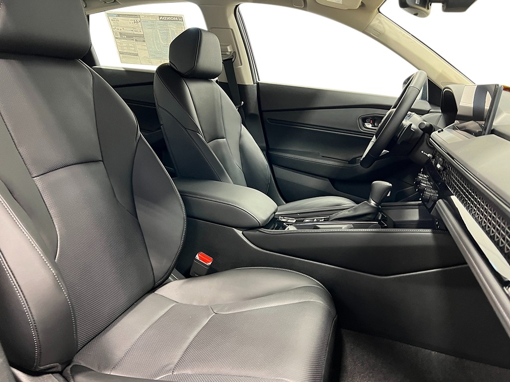 2025 Honda Accord Hybrid Touring photo 29