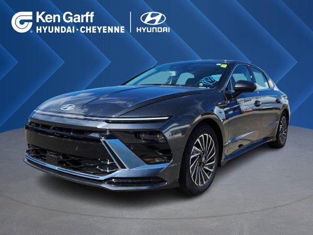2025 Hyundai Sonata Hybrid Limited's photo