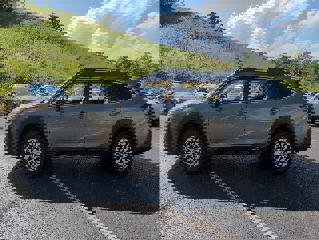 2025 Subaru Outback Premium photo 4