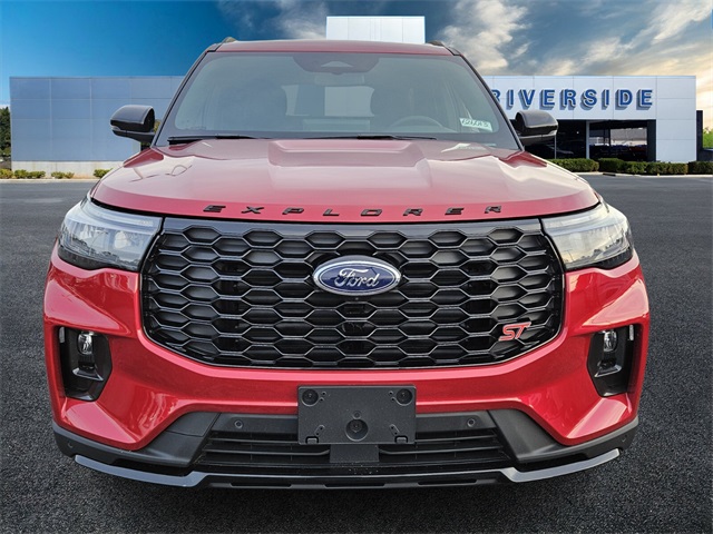 2026 Ford Explorer ST photo 2