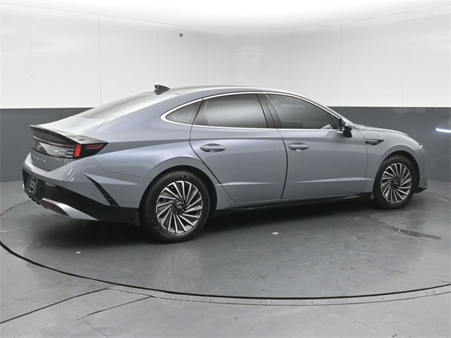 2024 Hyundai Sonata Hybrid Limited photo 4