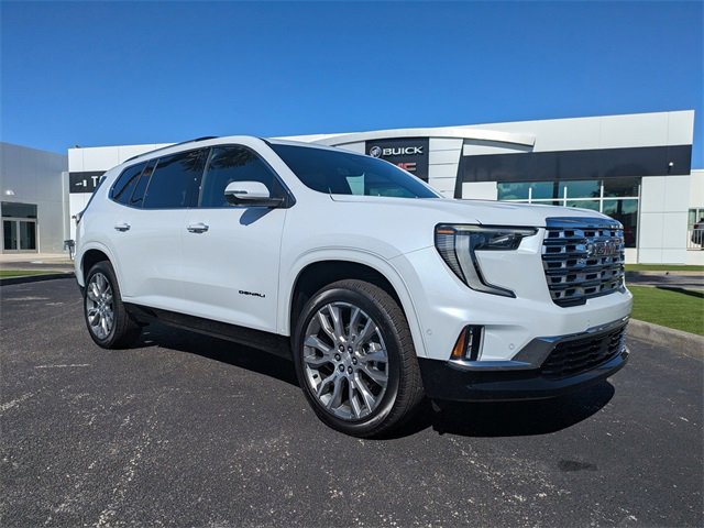 2026 GMC Acadia Denali's photo